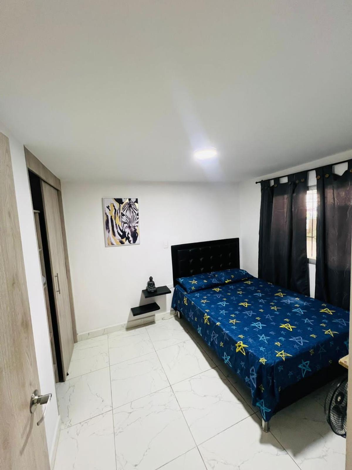 Hostal Campo Amor Меделин Екстериор снимка